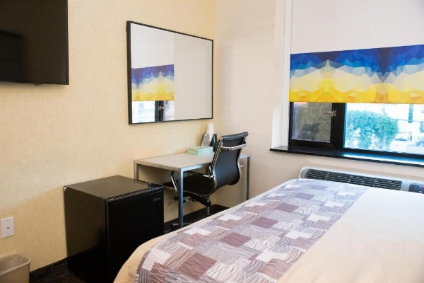 7 Days Hotel image 25