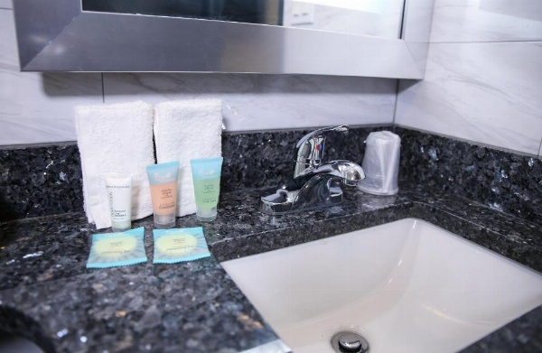 7 Days Hotel image 35